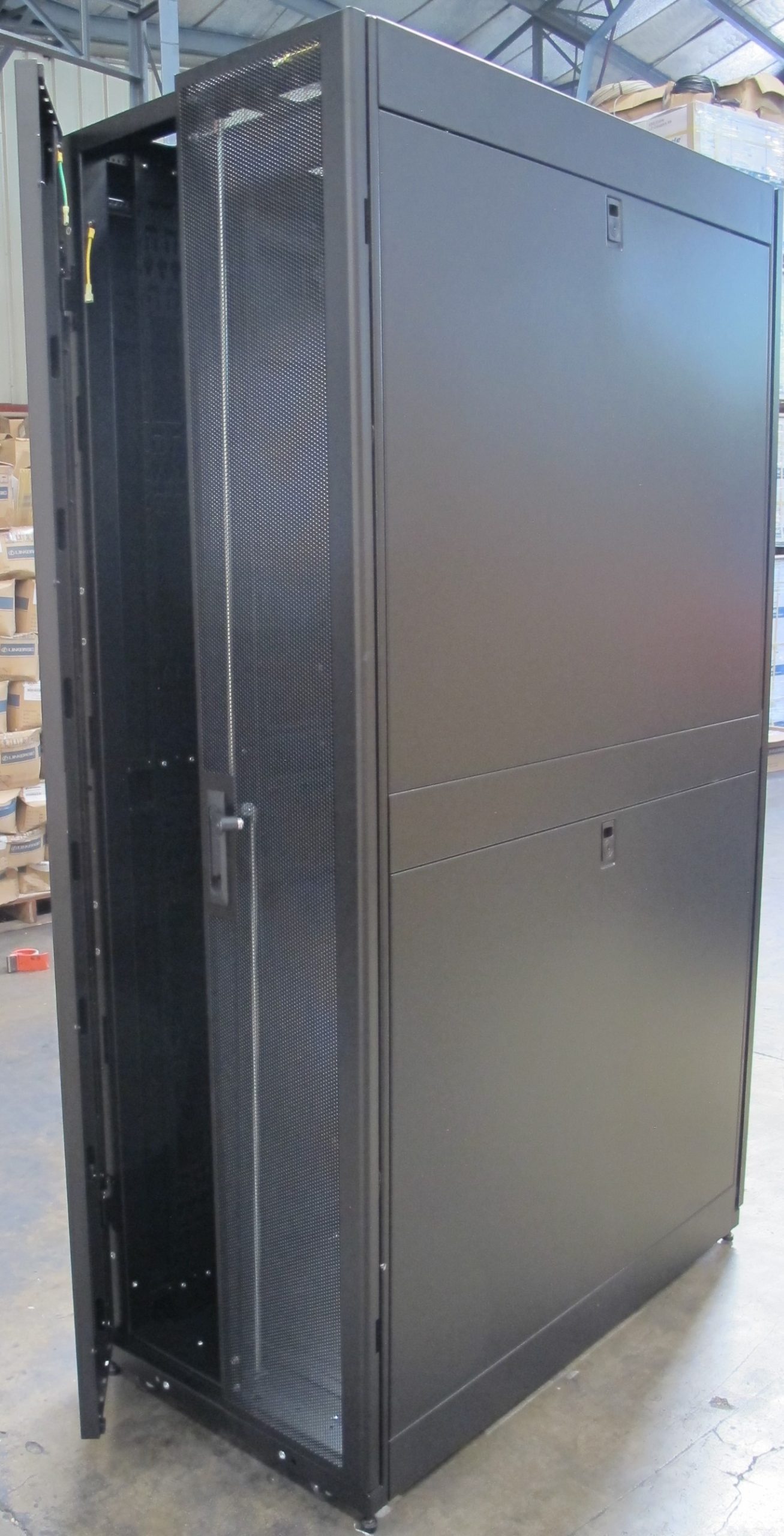 19" Branded Rack Cabinet 45 RU - Image 2